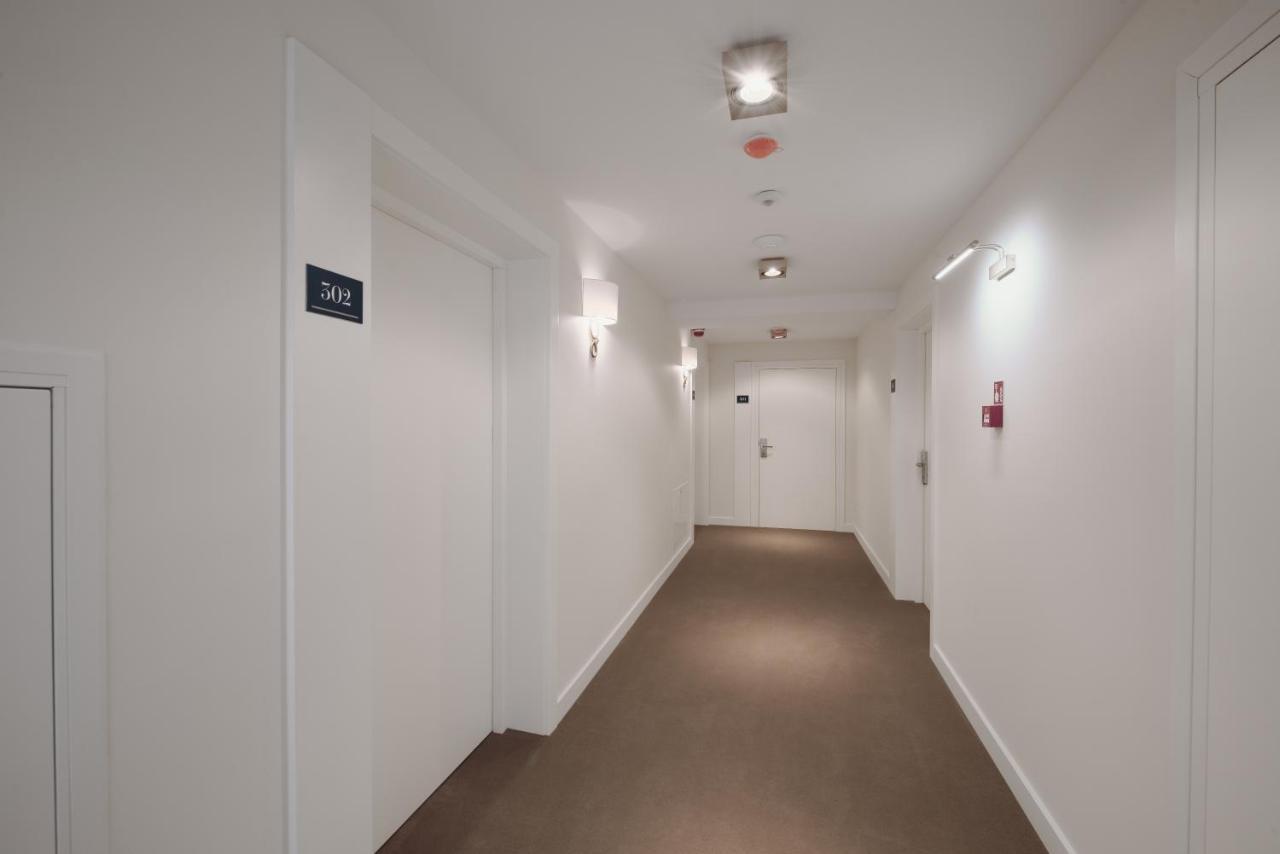 W Sercu Krakowa Aparthotel ภายนอก รูปภาพ