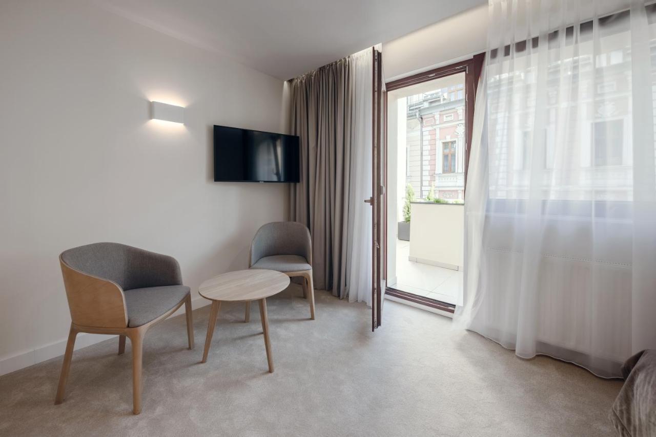 W Sercu Krakowa Aparthotel ภายนอก รูปภาพ