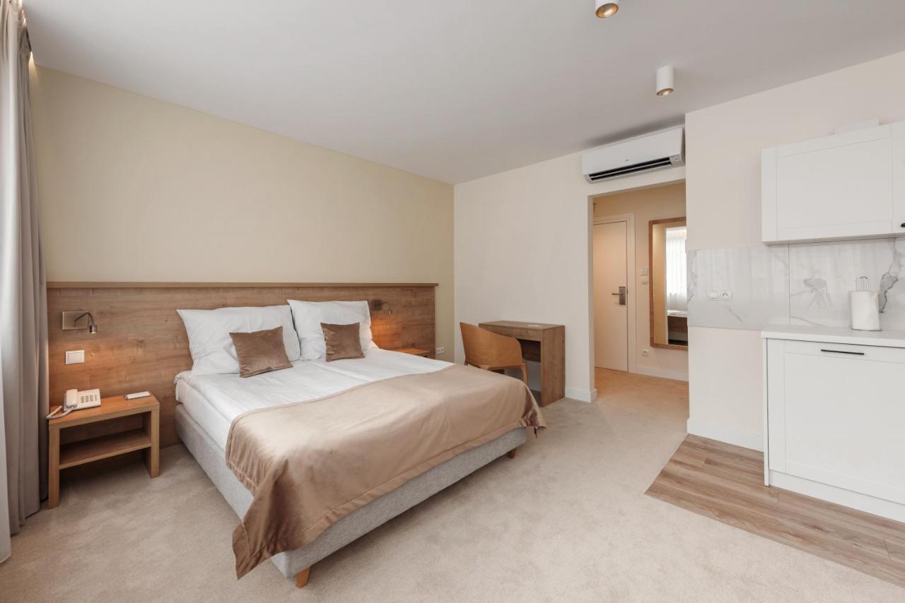 W Sercu Krakowa Aparthotel ภายนอก รูปภาพ