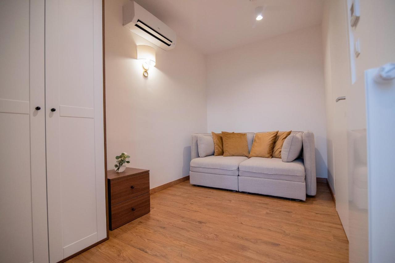 W Sercu Krakowa Aparthotel ภายนอก รูปภาพ